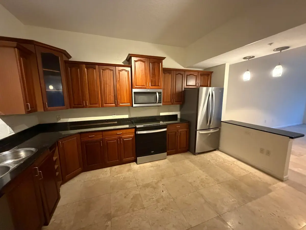 kit 2 at 1640 PRESIDENTIAL Way 307, West Palm Beach