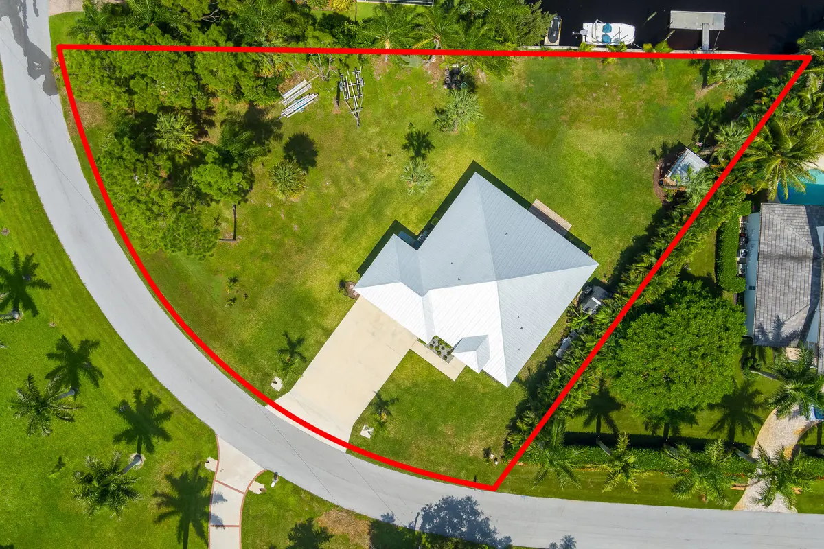 2070 NW Pine Tree Way, Stuart, FL 34994- at 2070 NW PINE TREE Way, Stuart