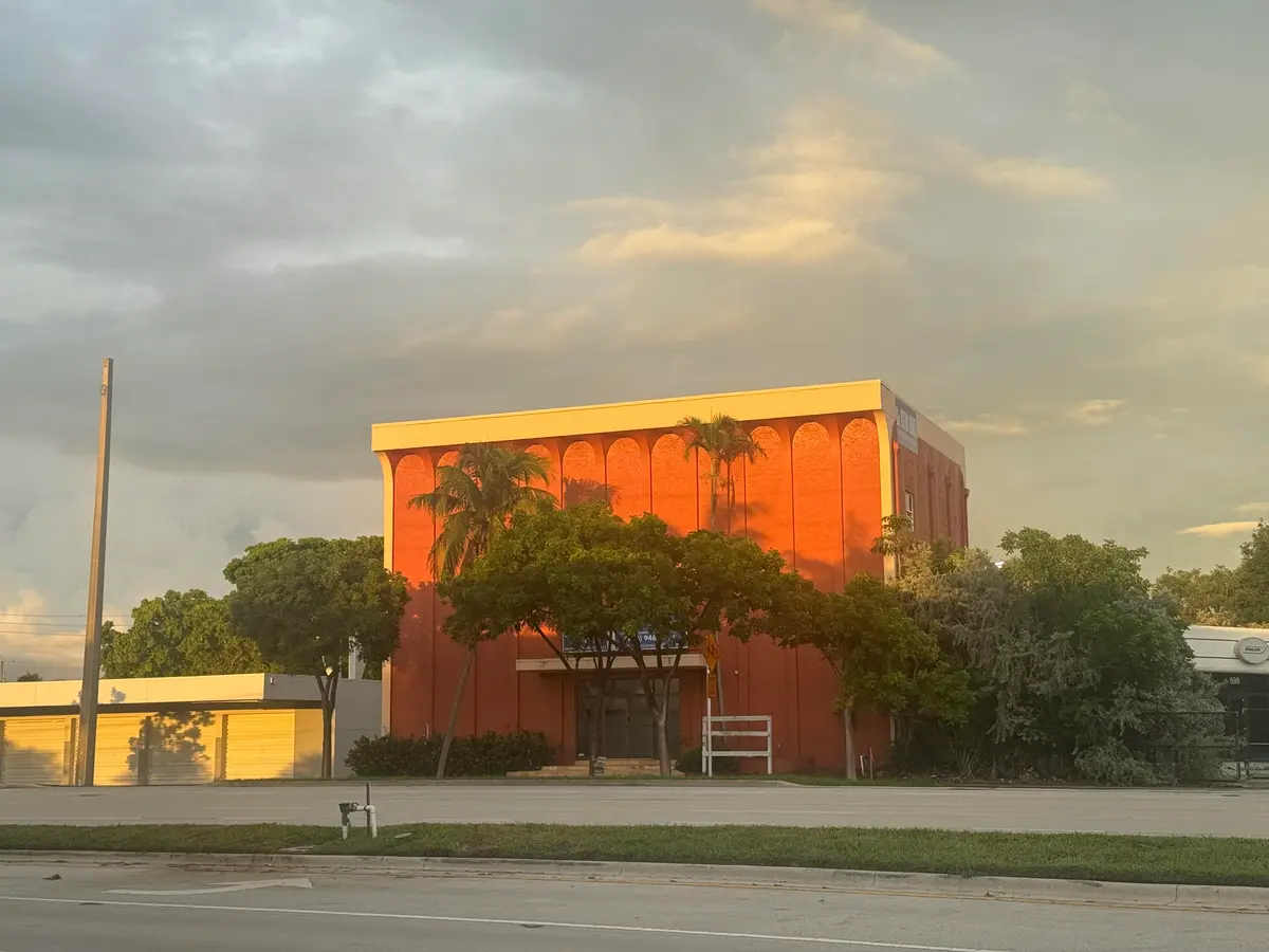 IMG_0496 at 660 S Federal Highway, Pompano Beach