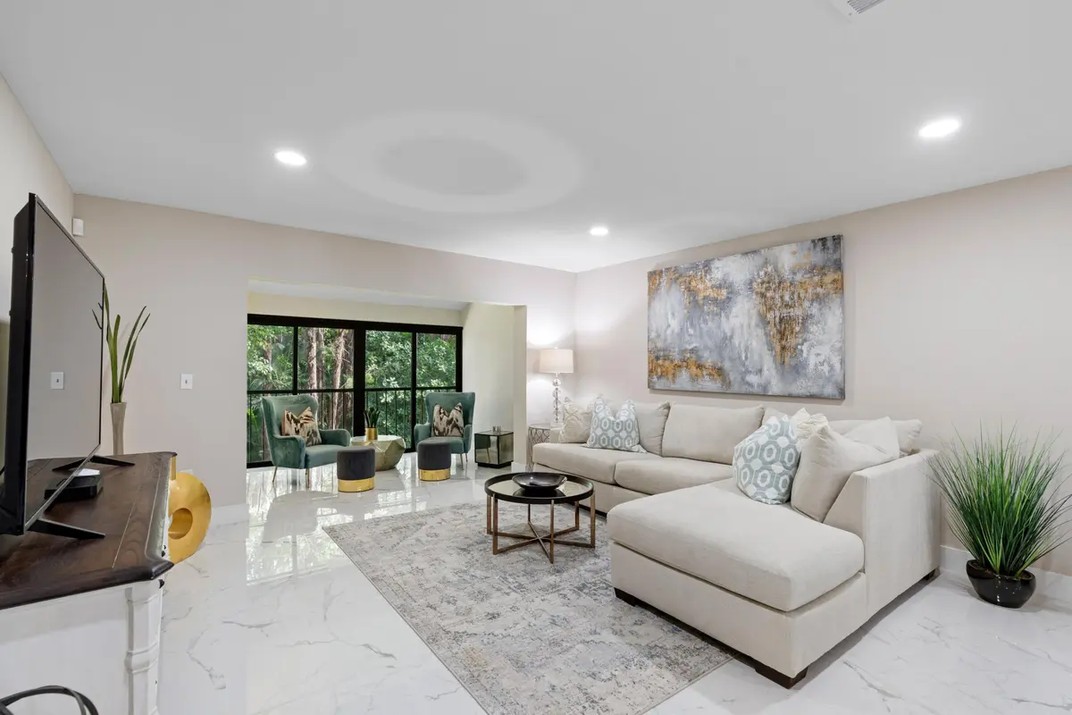 Living Area at 21726 ARRIBA REAL 35H, Boca Raton