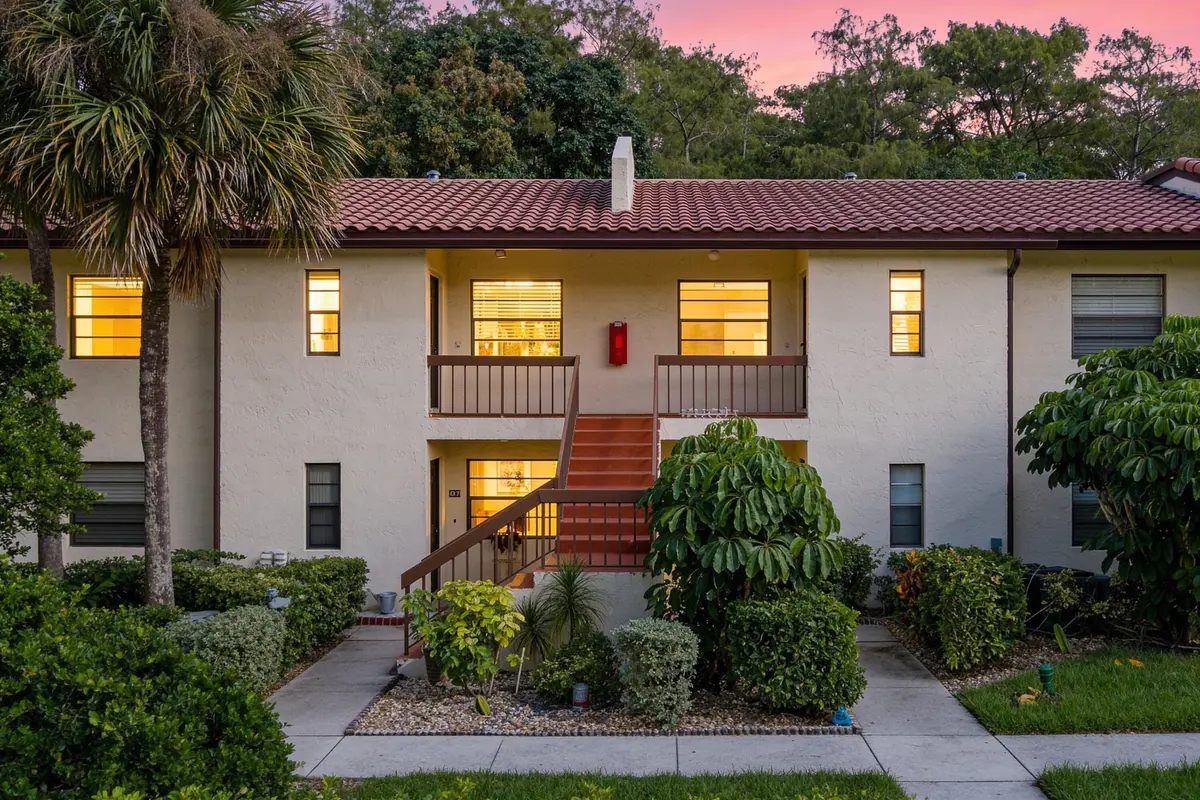 Twilight at 21726 ARRIBA REAL 35H, Boca Raton