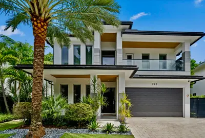 745 Park Drive, Boca Raton – Single Family Residence for sale