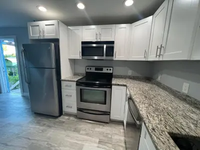 817 S L Street 2, Lake Worth Beach – Apartment for rent