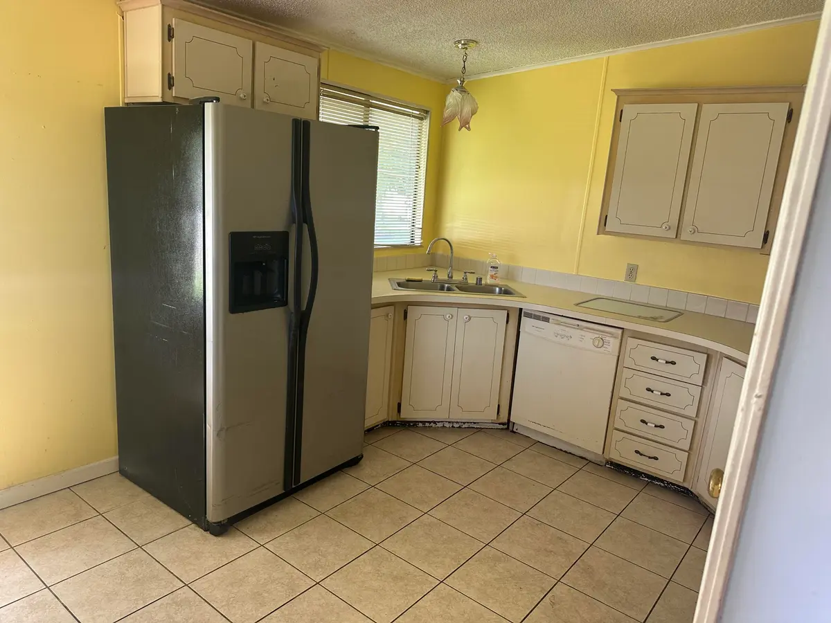IMG_0043 at 5591 HEMINGWAY Court E-01, Fort Pierce