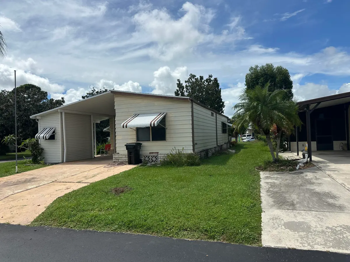 IMG_0039 at 5591 HEMINGWAY Court E-01, Fort Pierce