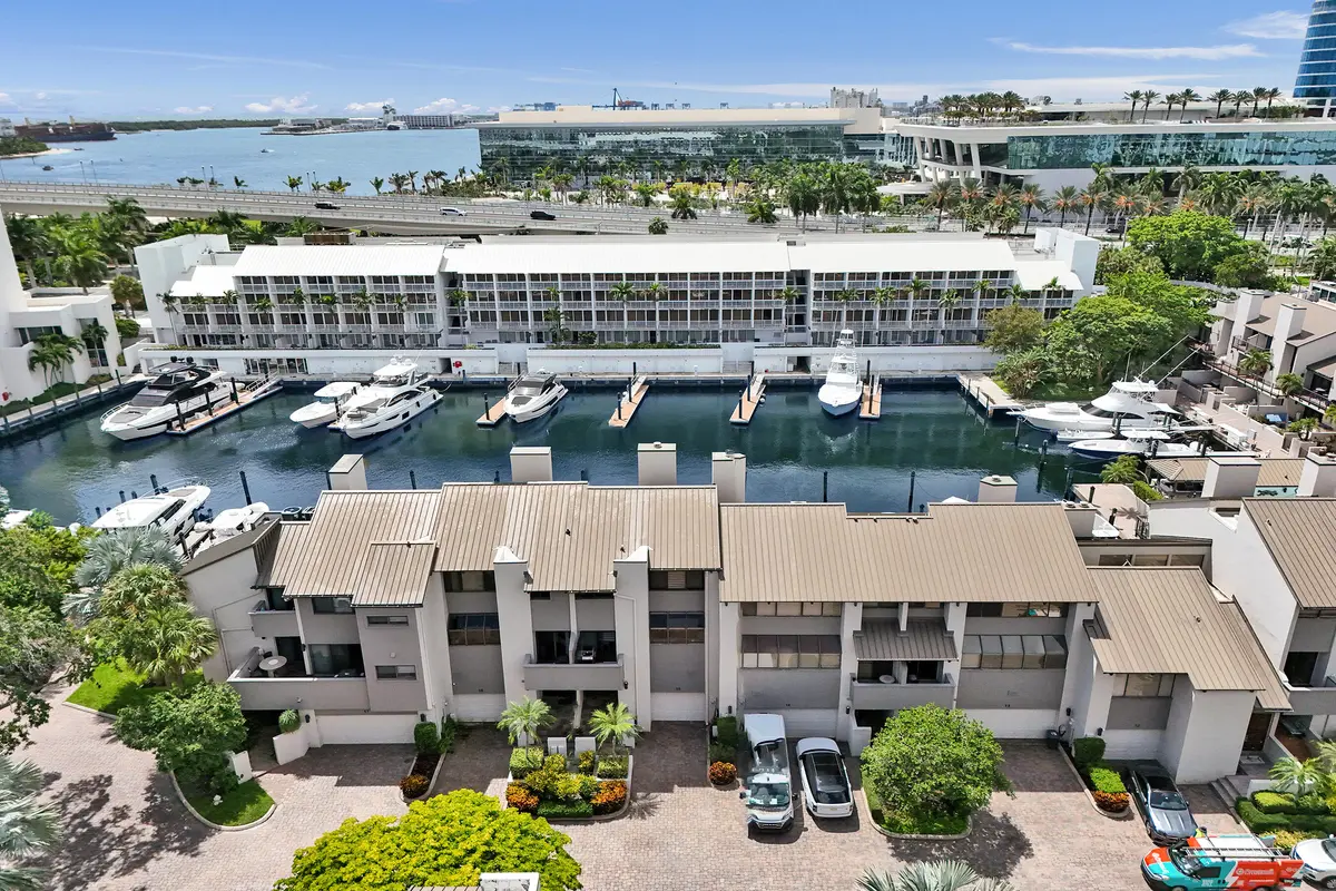 15 Port Side Drive 15, Fort Lauderdale, FL – photo 2