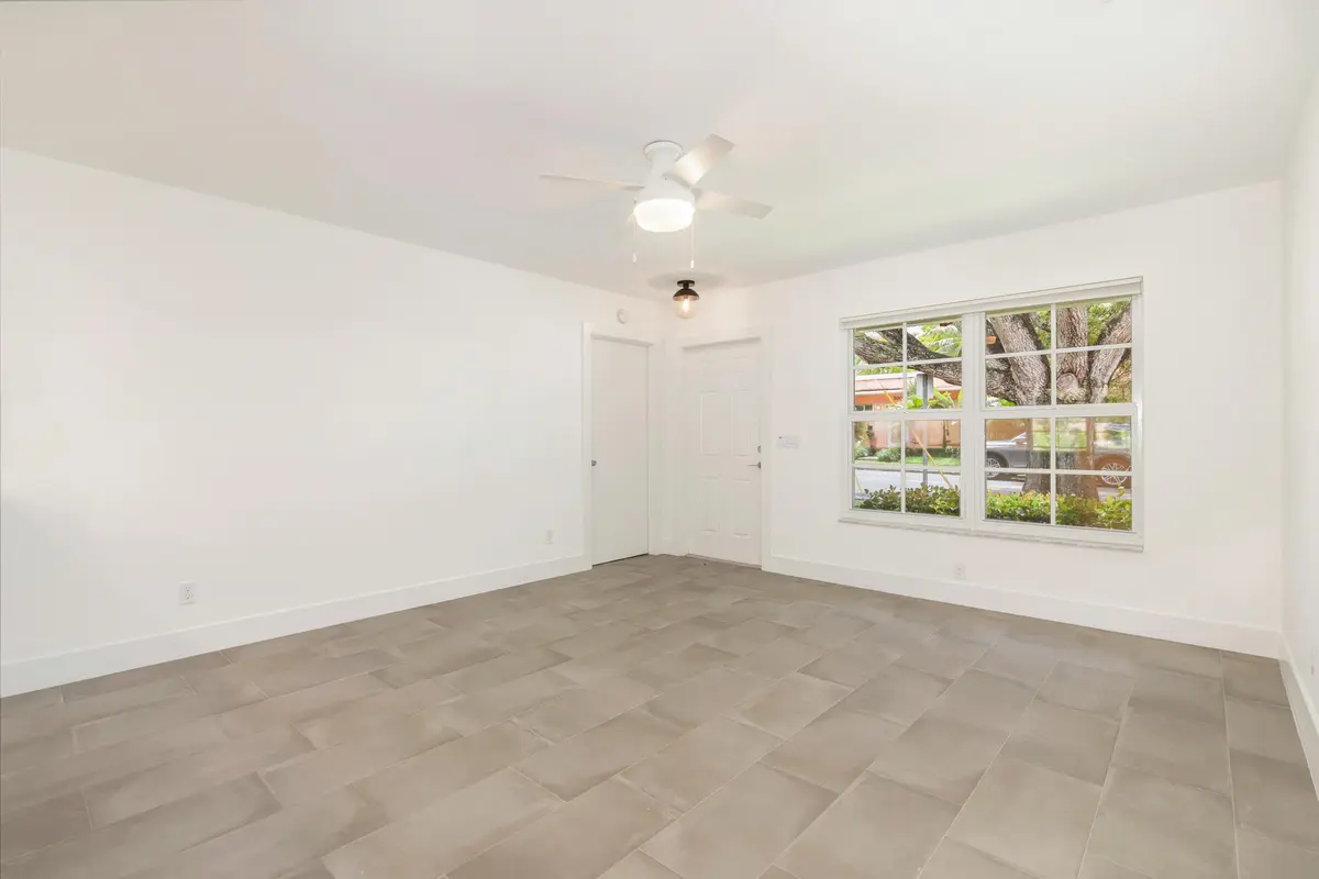 low-7 at 705 New York Street, West Palm Beach