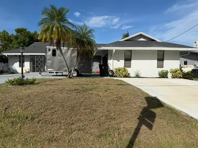 1219 SE CORAL REEF Street, Port St. Lucie – Single Family Residence for sale