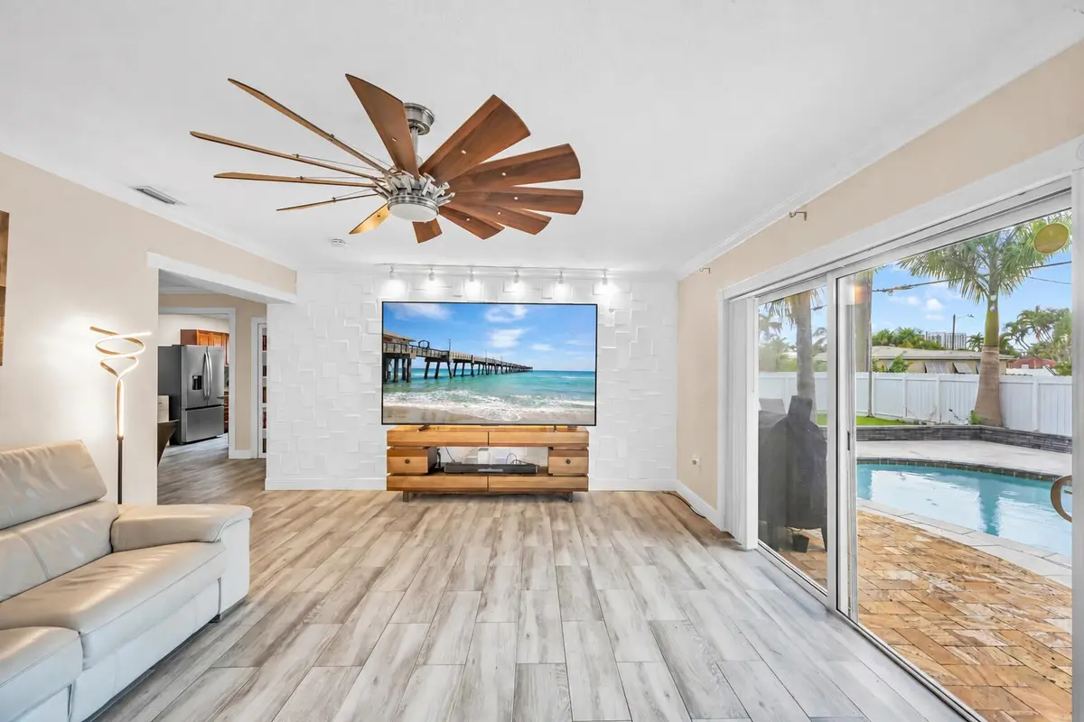 301 SE 3RD Terrace, Dania Beach, FL – photo 6