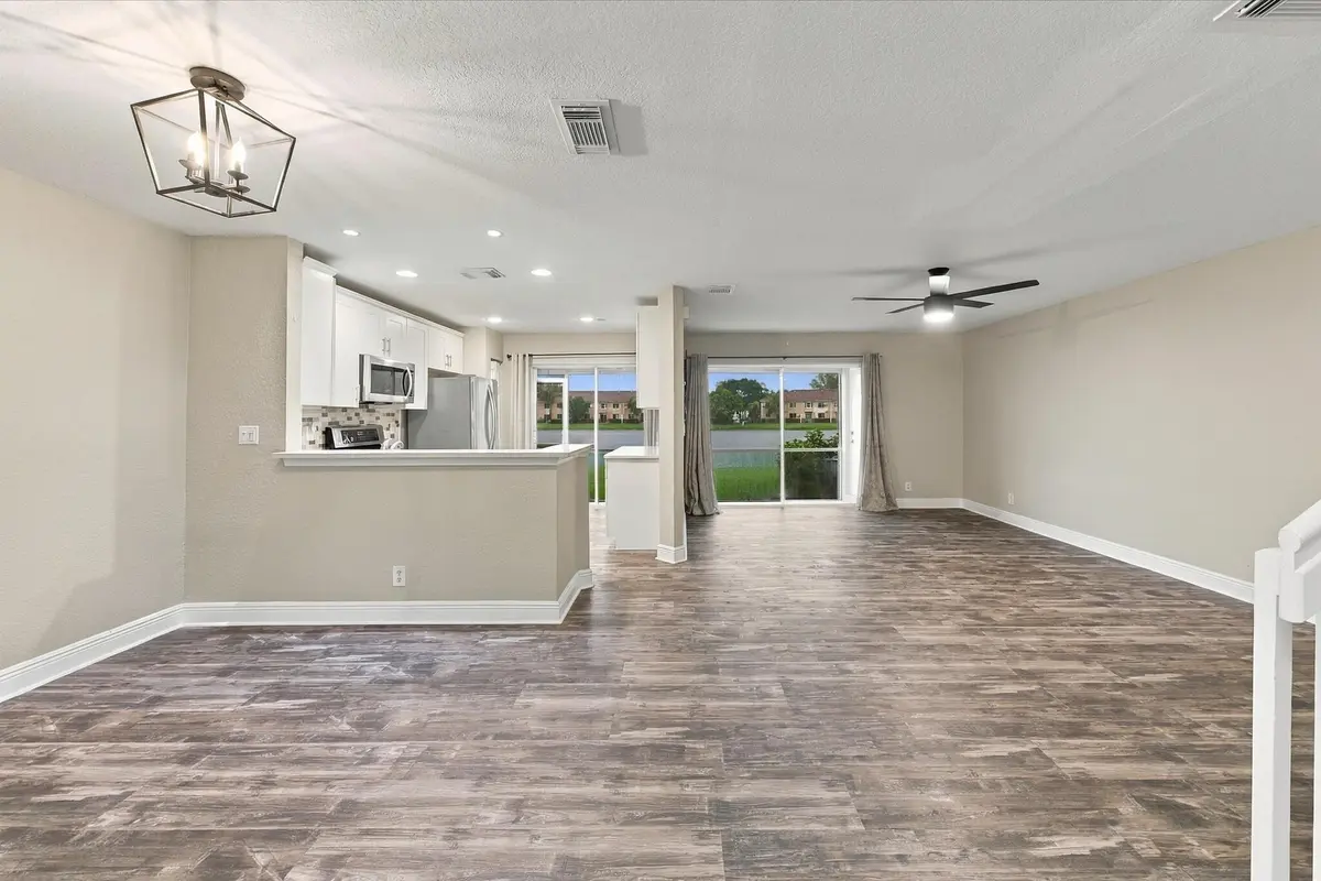 06-2006 at 6215 EATON Street, West Palm Beach