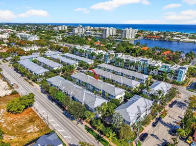 361 W Mallory Circle, Delray Beach – Townhouse for sale