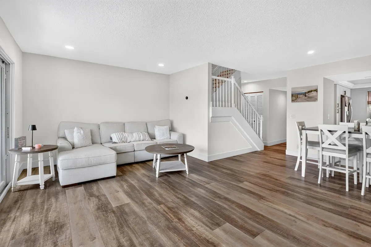 18449 LIVING 2 at 18449 SE WOOD HAVEN Lane E, Jupiter