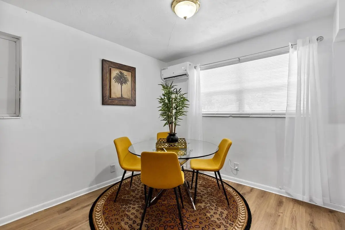 921e2d9b-6b89-41a5-a392-9ae41fddf3d1 at 1826 Sherman Street Apt 5, Hollywood