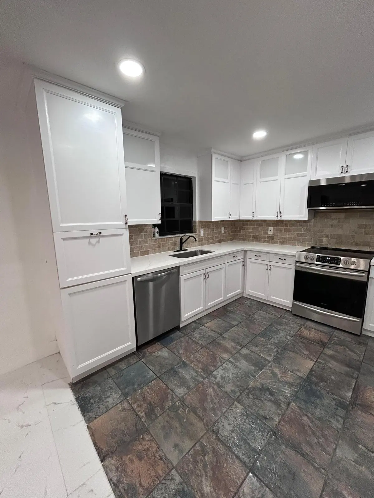 bd0a69eb-983a-4e10-88df-e3230c346fbe at 6105 BIRCH Drive, Fort Pierce