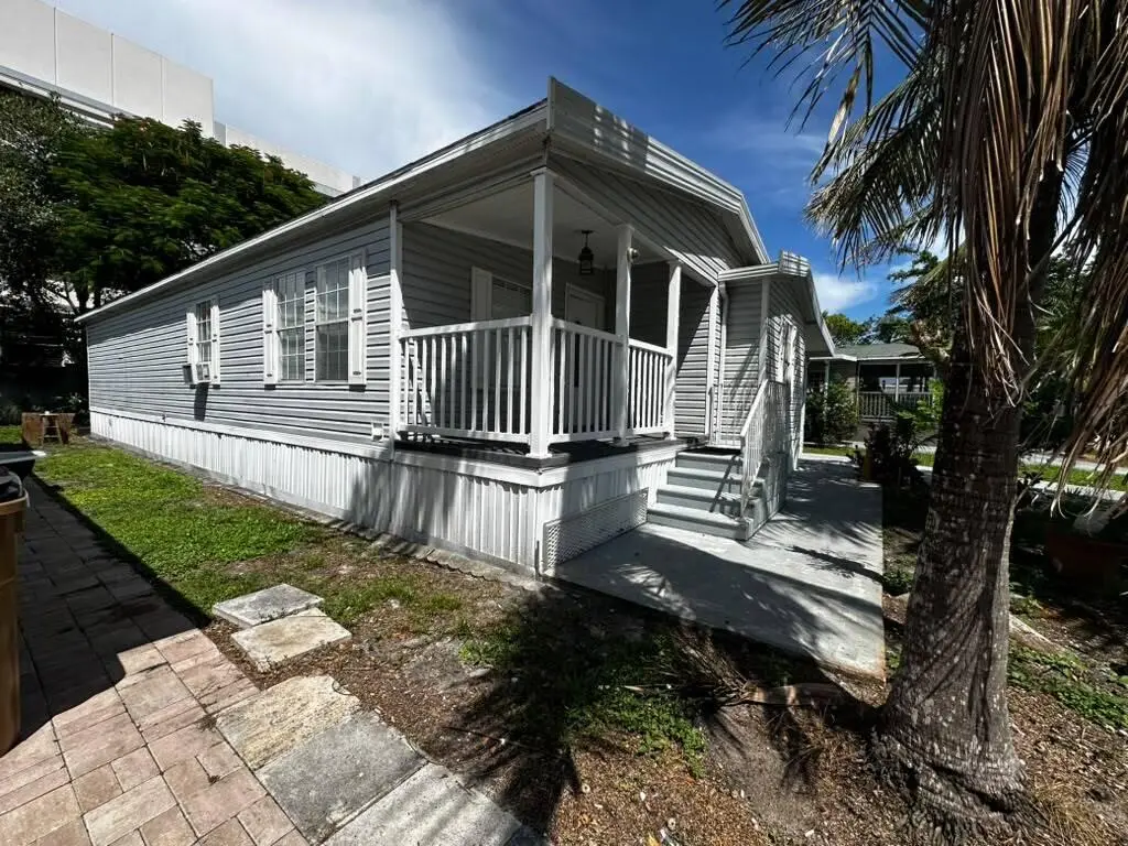 12139064-ac8a-4815-862c-c3c8d109c2ad at 115 NE 52nd Street, Pompano Beach