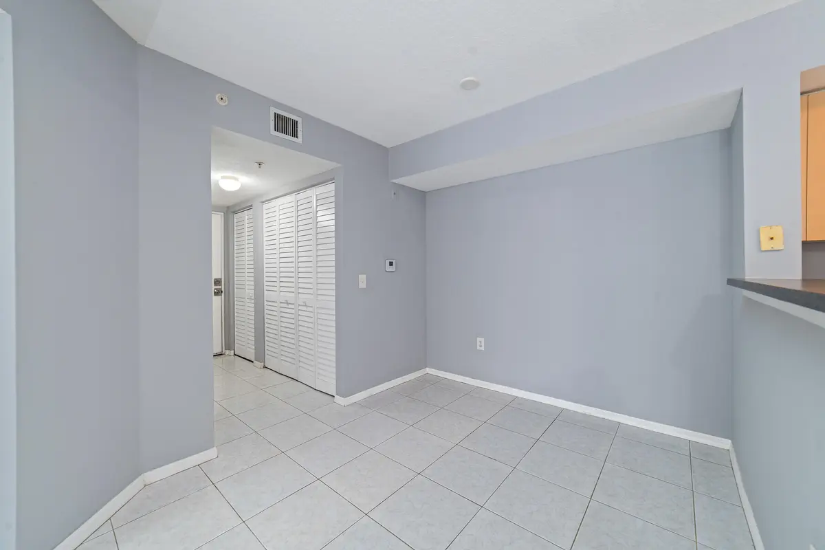 DSC03707 at 4151 San Marino Boulevard 203, West Palm Beach