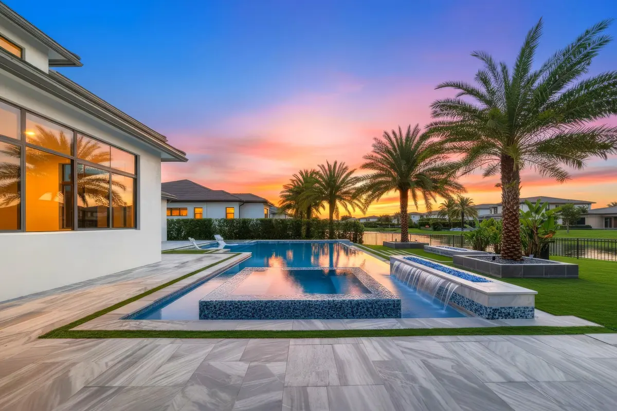 twilight3 at 10910 ESTUARY Drive, Parkland