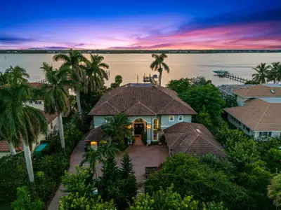 2362 NW BAY COLONY Court, Stuart – Single Family Residence for sale