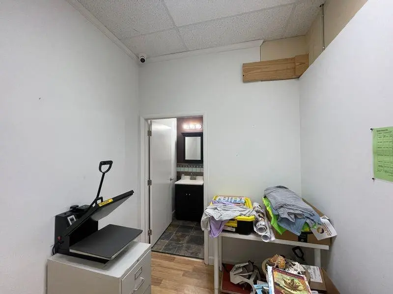 Photo 7 at 4700 W PROSPECT Road 103, Fort Lauderdale