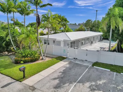 4422 Sea Grape Drive, Lauderdale-By-The-Sea – Apartment for rent