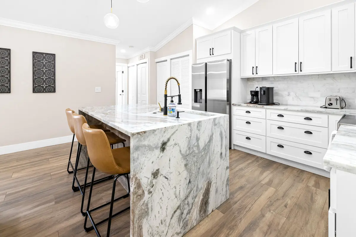 R-2837 at 1672 Hawthorne Place, Wellington