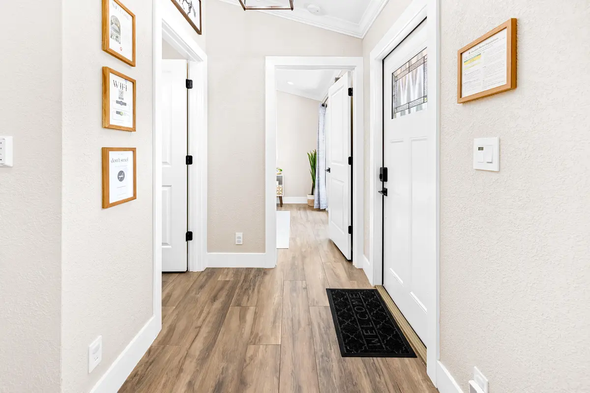 R-2775 at 1672 Hawthorne Place, Wellington