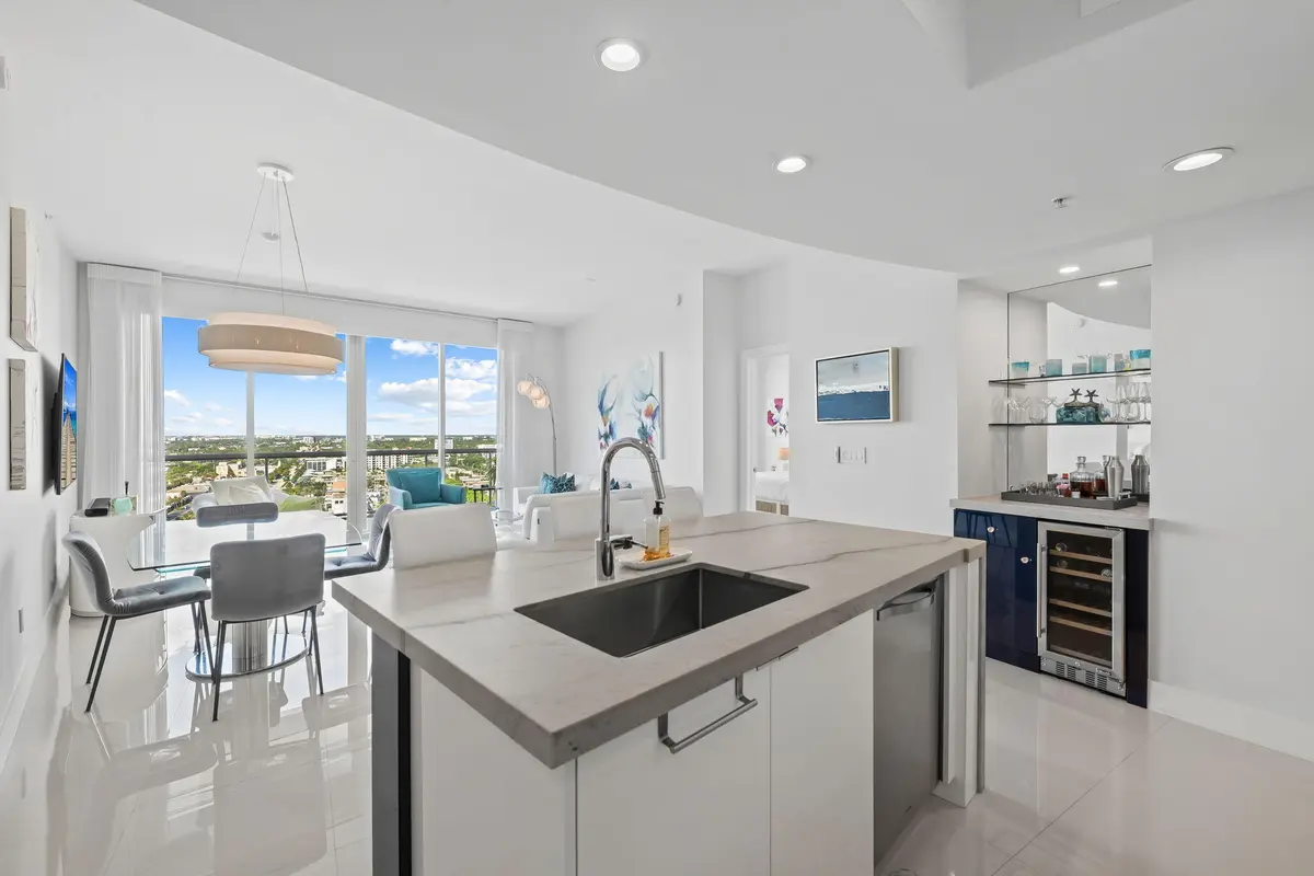 17-web-or-mls-DSC_8551 at 1 N OCEAN Boulevard 1713, Pompano Beach