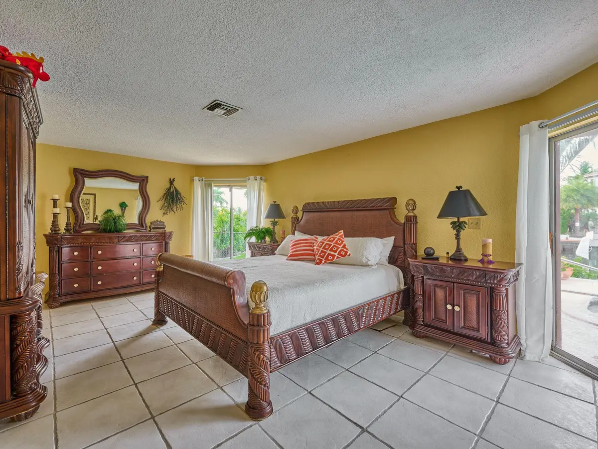 20250727132409884585000000-o at 2810 NE 48th Court, Lighthouse Point