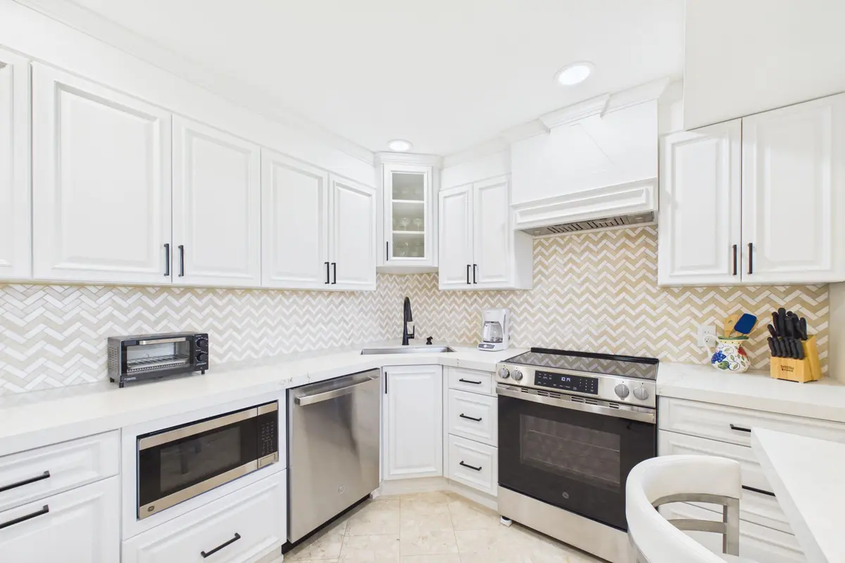 Kitchen at 400 OCEAN TRAIL Way 1208, Jupiter