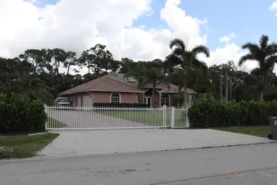 12517 Temple Blvd Boulevard, West Palm Beach – Single Family Residence for sale