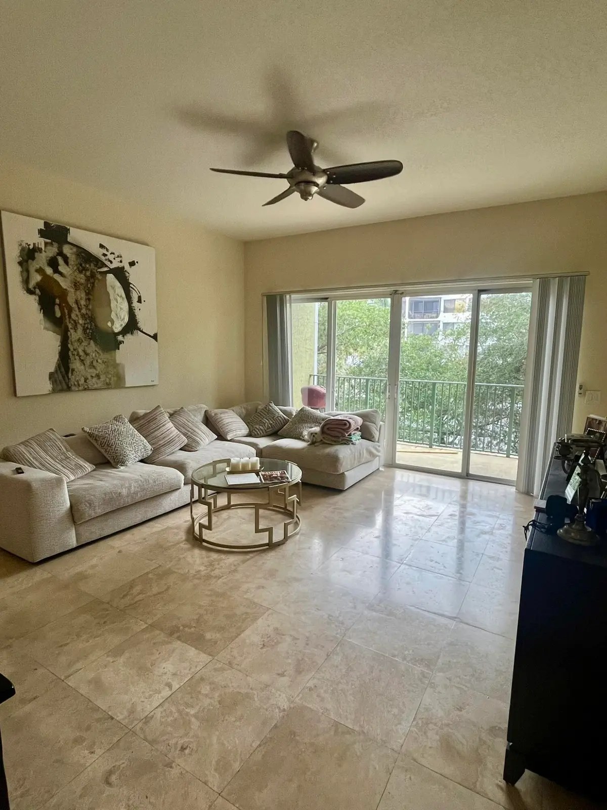 new LR at 1640 PRESIDENTIAL Way 307, West Palm Beach