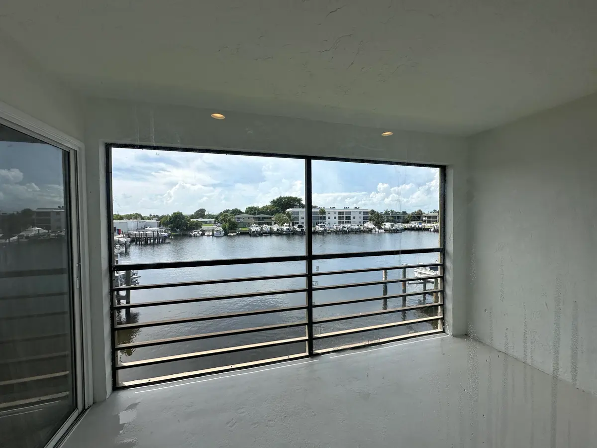 Balcony at 309 Lake Circle 202, North Palm Beach