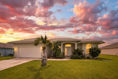 726 SW Jaslo Avenue, Port St. Lucie – Single Family Residence for sale