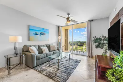 550 Okeechobee Boulevard 824, West Palm Beach – Condominium for rent