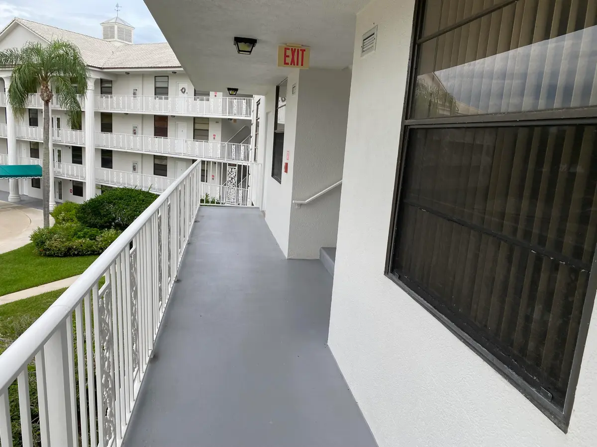 IMG_0152 at 3500 WHITEHALL Drive 302, West Palm Beach