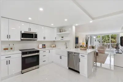 2200 NE 33rd Avenue 2J, Fort Lauderdale – Condominium for sale