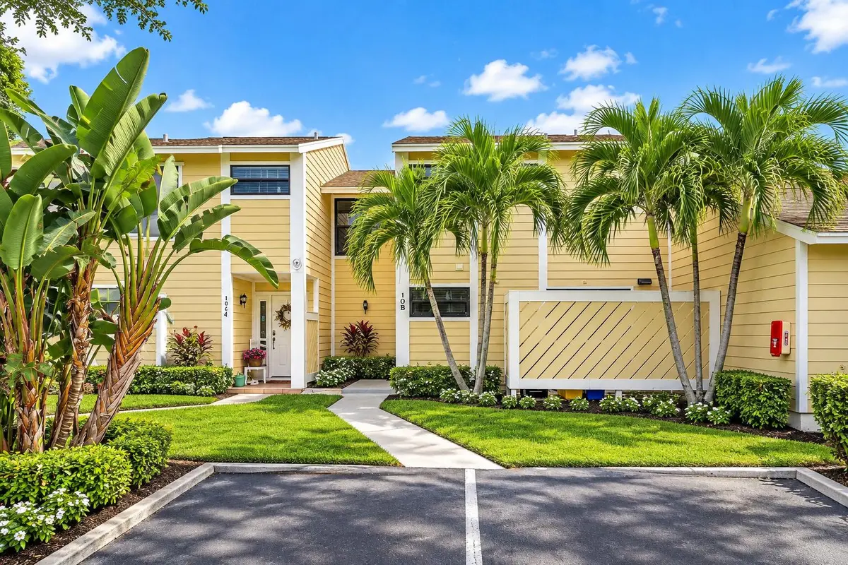 Exterior Front at 502 Lakewood Drive 10B, Jupiter
