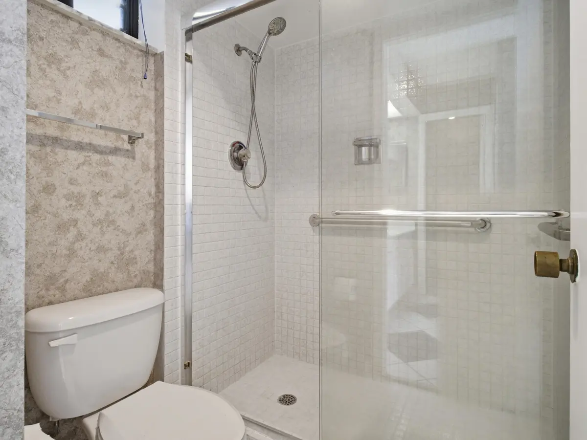 WOODLANDS-PGA-5 at 5390 WOODLAND LAKES Drive 104, Palm Beach Gardens