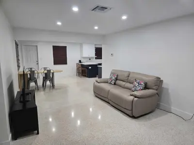 1140 SW 32ND Street, Fort Lauderdale – Single Family Residence for sale