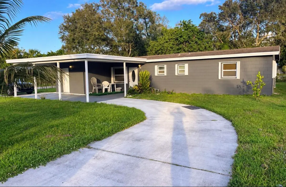 IMG_3284 at 110 N 40TH Street, Fort Pierce
