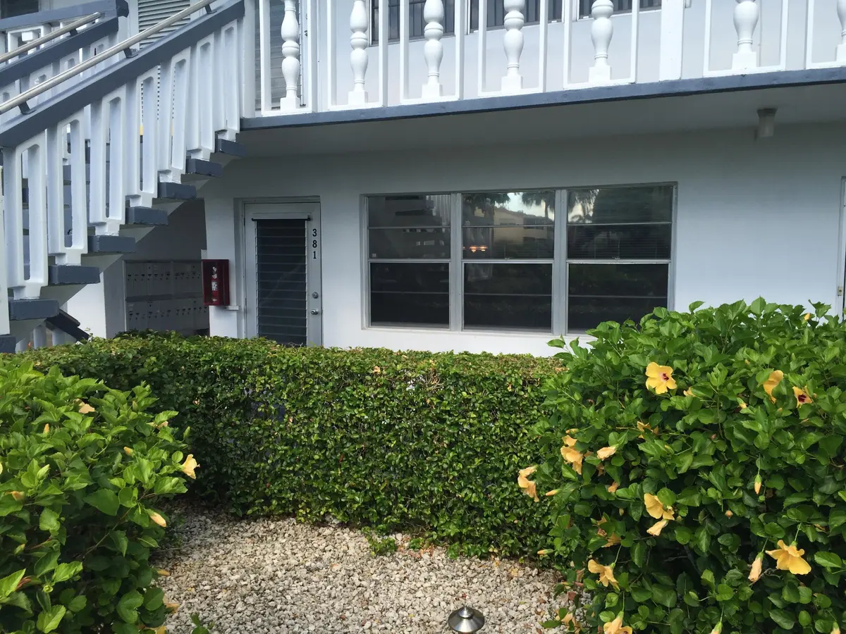 381 WINDSOR Q 381, West Palm Beach, FL – photo 1