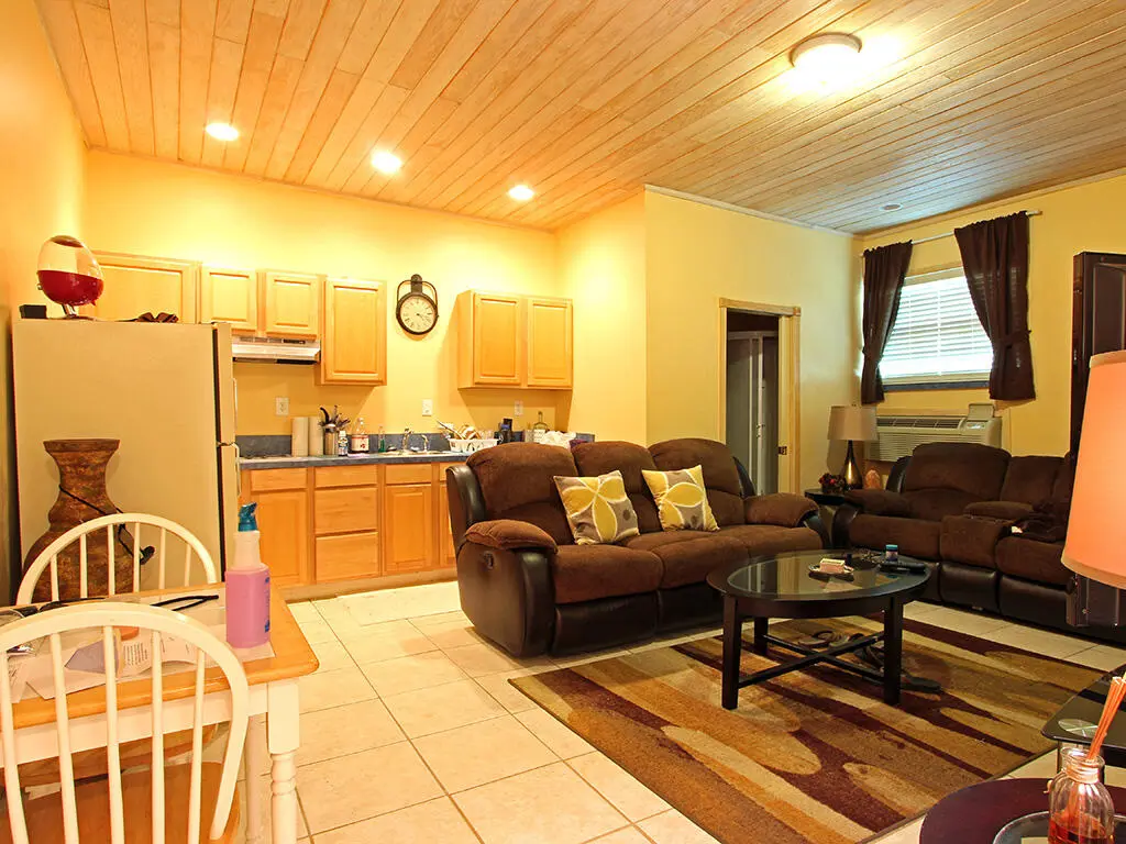 apt5 at 4004 N US HIGHWAY 1, St. Lucie Village