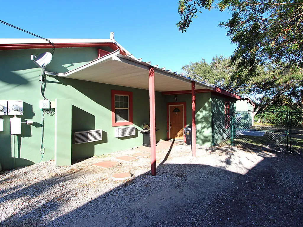 apt7 at 4004 N US HIGHWAY 1, St. Lucie Village