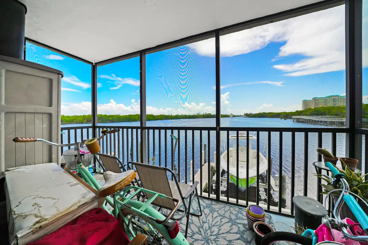 Patio at 710 NE 7th Street 207, Boynton Beach