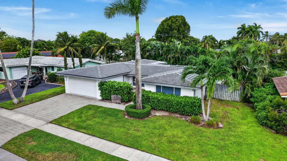 71-web-or-mls-DJI_20260918122806_0098_D at 2141 NE 62ND Court, Fort Lauderdale