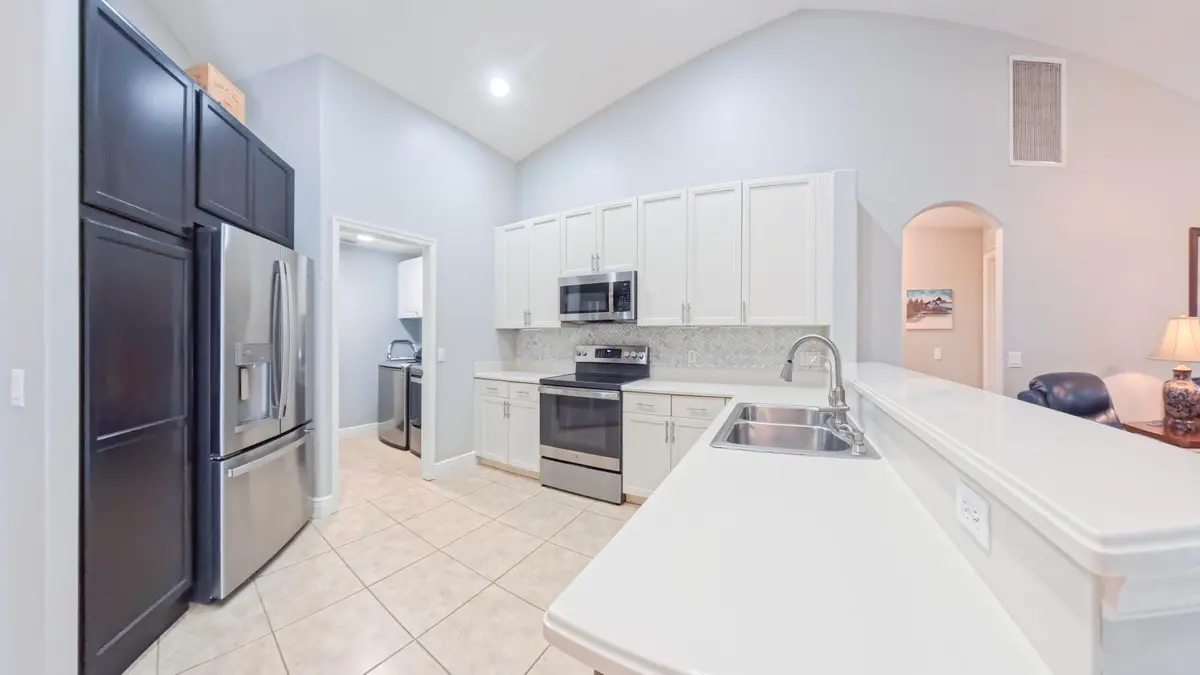 11-IMG_20260917_092518_00_127 at 188 SW Fernleaf Trail, Port St. Lucie