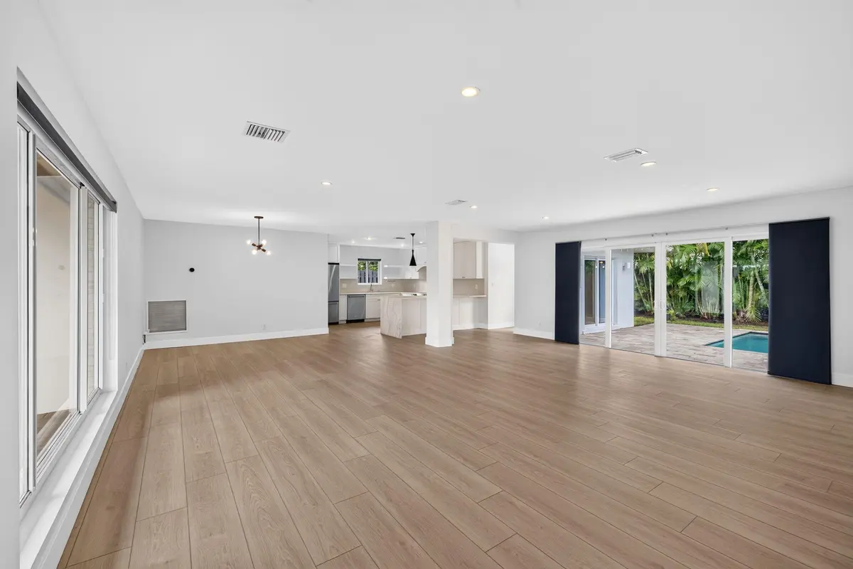 8-web-or-mls-b699A0130 at 2141 NE 62ND Court, Fort Lauderdale