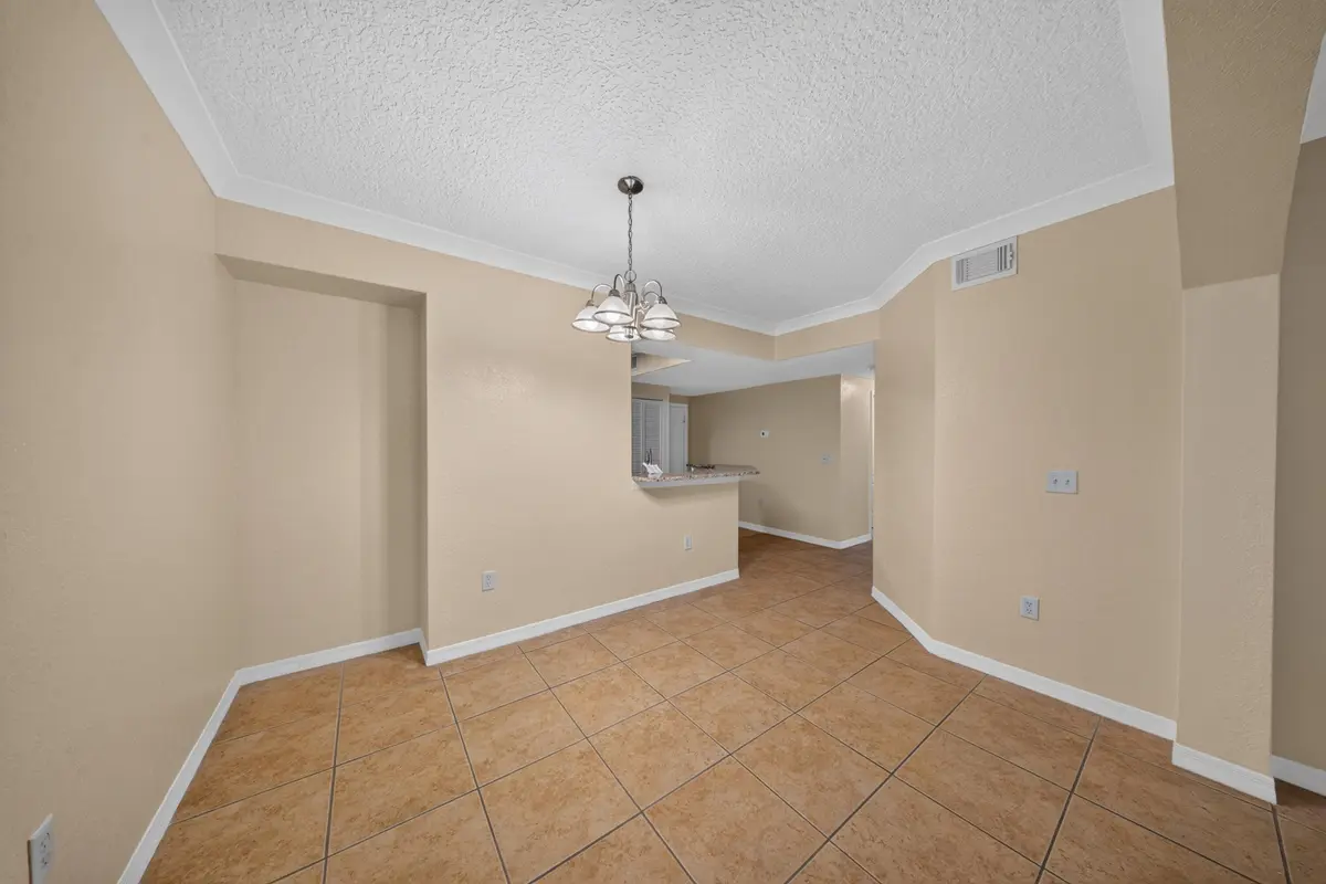 3 living at 150 SW Peacock Boulevard 26-102, Port St. Lucie
