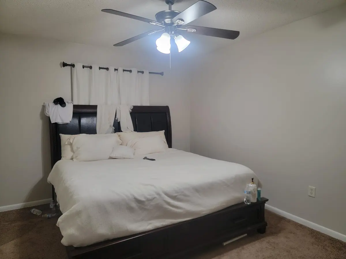 2001 Oleander Blvd Apt C BR at 2001 Oleander Boulevard C, Fort Pierce