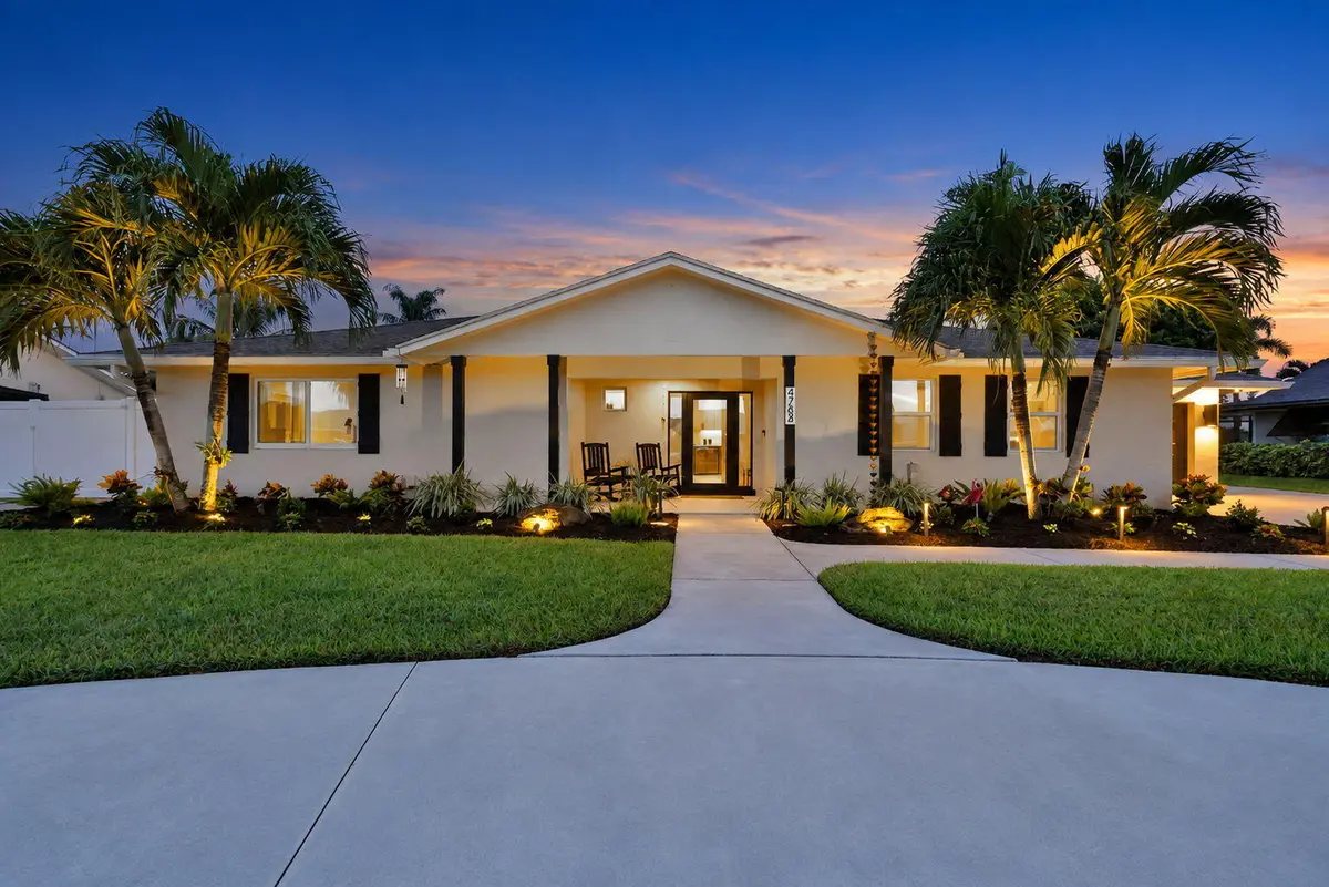 Front of home at 4784 Palo Verde Drive, Boynton Beach